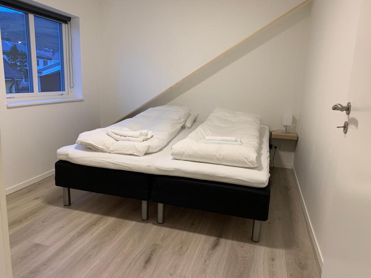 Spacious Apartment On N.P.Gota 8A, Klaksvik Klaksvík Exterior foto